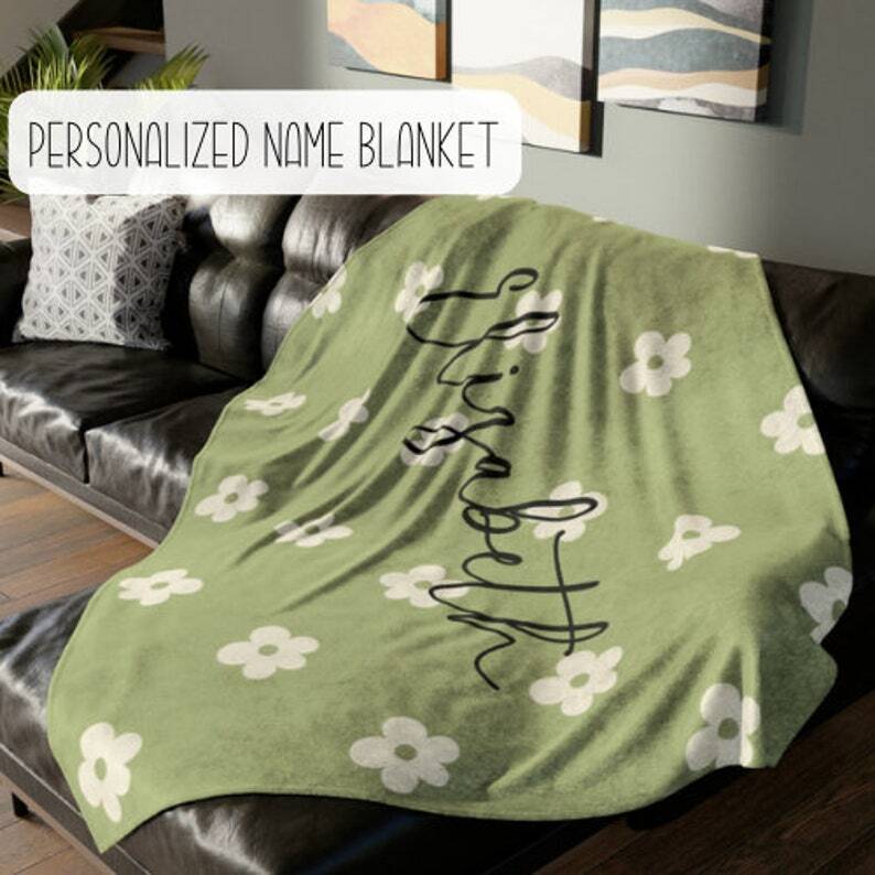 Retro Green Personalized Flower Fleece Blanket for Cozy Reading Nook Decor