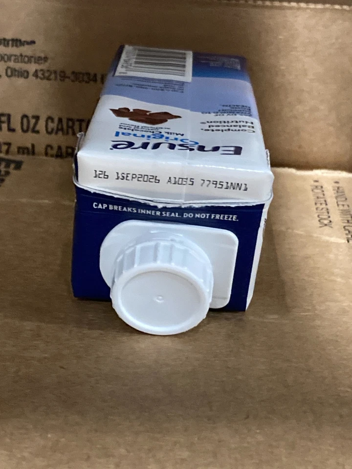 Chocolate con leche Ensure Original Therapeutic Nutrition, 8 FL OZ, 24CT, USO ANTES DE: 2026 Foto 3 de 3