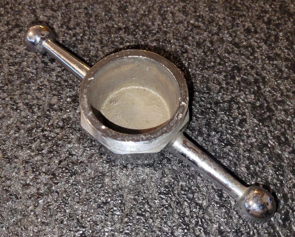 Modelo T Ford 1909-1927 Accesorio Tapa Radiador 8 Caras Perro Hueso Cromo Foto 3 de 3