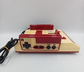 Famicom Console Nintendo Family Computer FC CHV-001 Boxed + 10 Games NES Tested