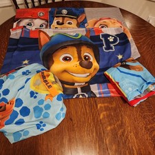 Paw Patrol Twin Sheet Set Flat, Fitted, 2 Standard Pillow Cases.