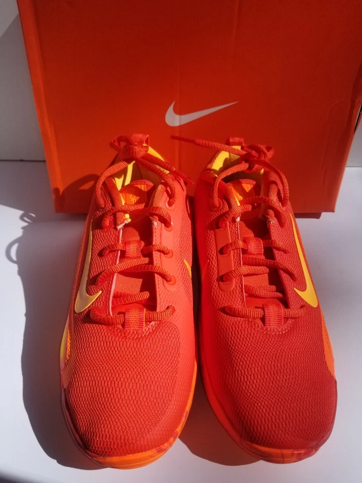 Nike IsoFly GS Juvenil Talla 4.5Y Equipo Naranja Baloncesto FN4384-800 Nuevo Con Caja Foto 3 de 4