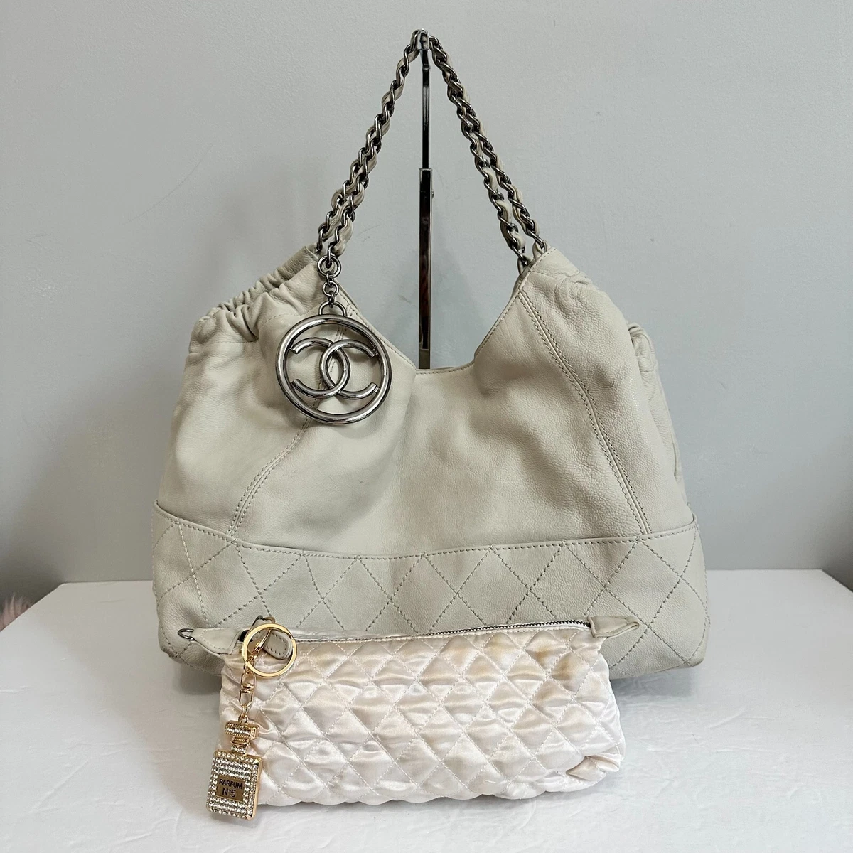 CHANEL COCO CABAS OFF WHITE LEATHER QUILTED HOBO W POUCH 11066742 MADE IN  ITALY