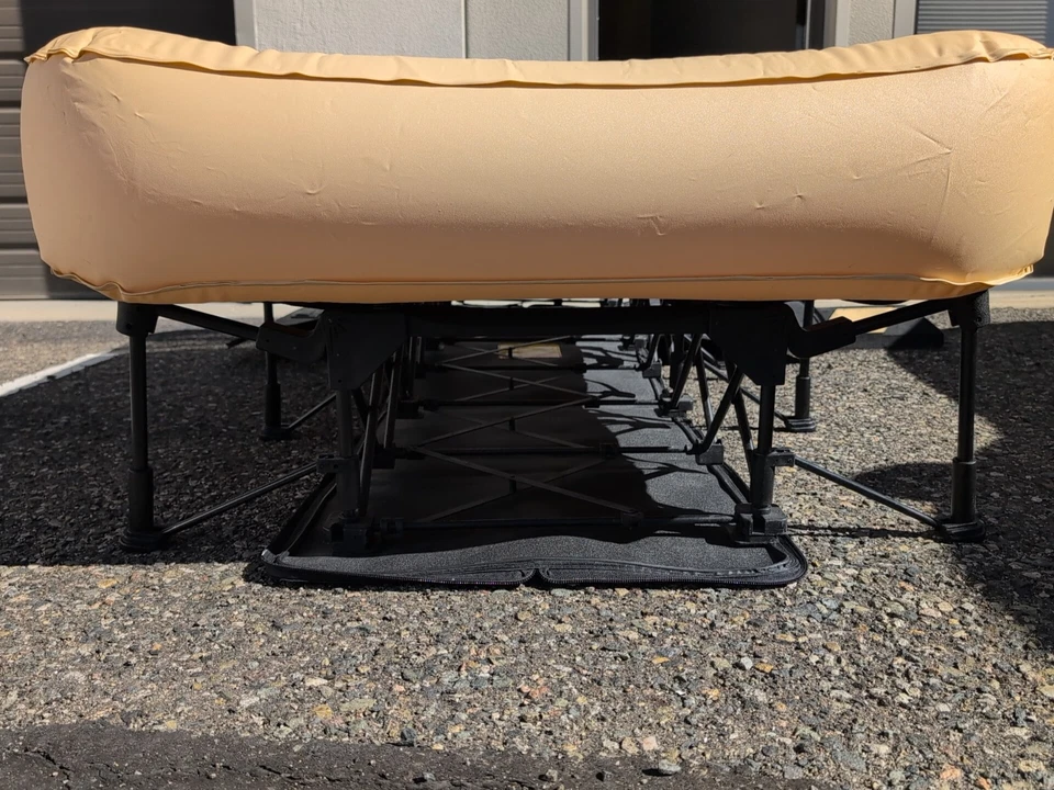 Frontgate Ez-Bed Air Mattress Built In Pump & Frame Inflatable Mattress - Image 4 of 4