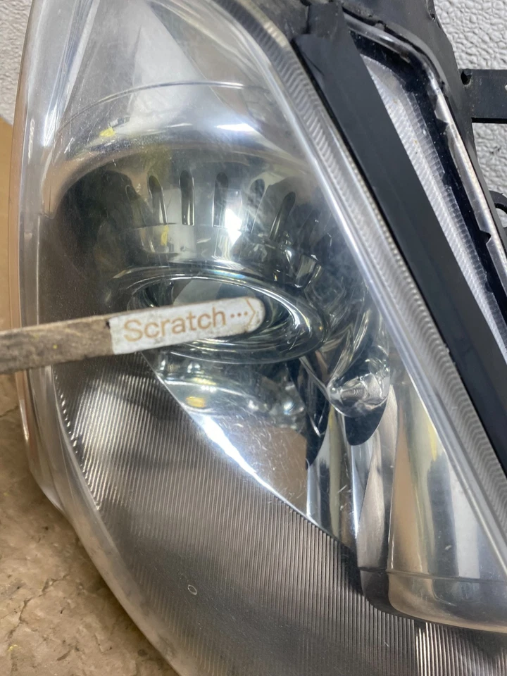 Оригинальная правосторонняя ксеноновая фара для Infiniti M35 2006–2010 годов выпуска V5969 DW - Изображение 4 из 4