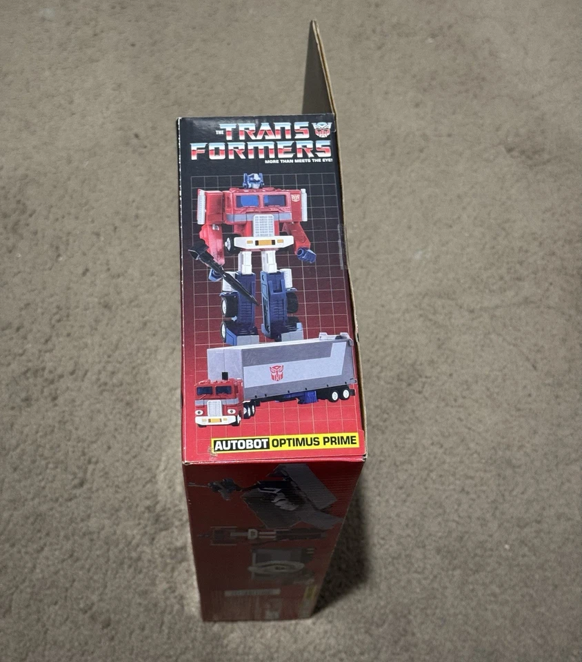 Transformers 40 Years More Than Meets the Eye Optimus Prime Autobot Commander - Image 3 of 4