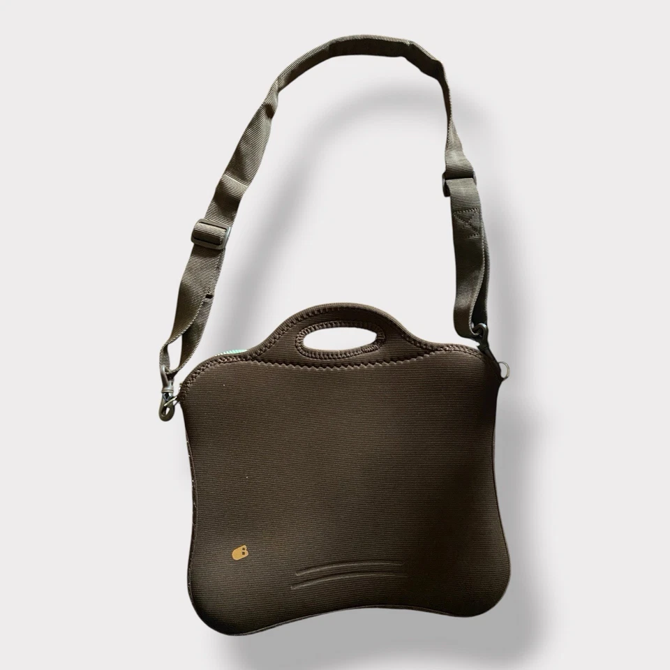 Portafolio de portátil de neopreno construido NY con correa ajustable. Marrón Foto 3 de 3