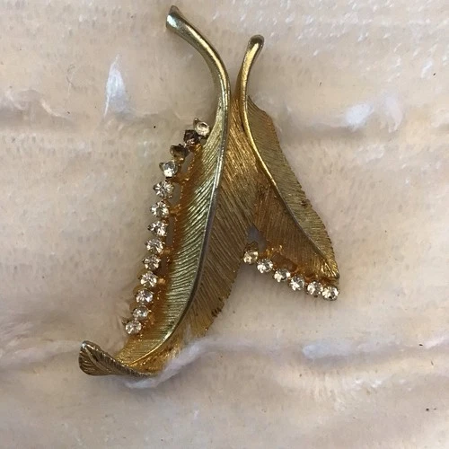 Vintage Leaf Rhinestone Brooch Pin Textured Gold Tone