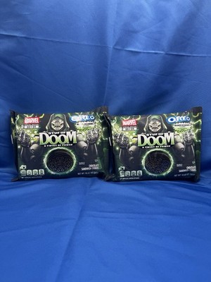 New MARVEL Oreo STUF OF DOOM DR DOOM Power Cookies (04/04) In Hand Lot of 2