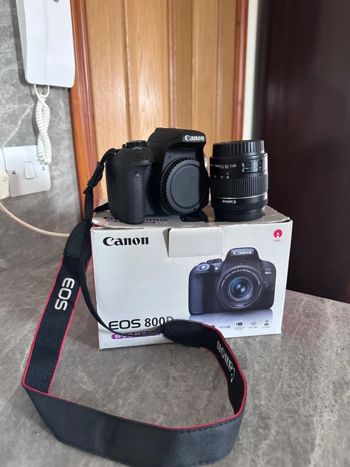 Canon EOS 800D, photo 1 of 5