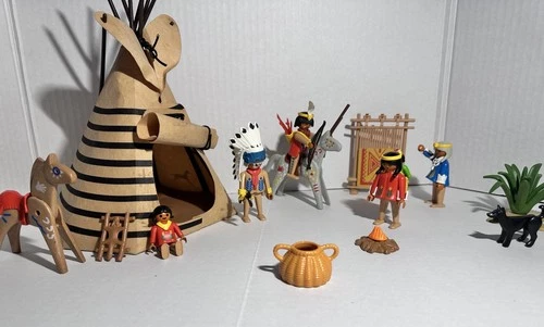 🔥Vintage  PLAYMOBIL 3733 INDIAN CAMP.  Near Complete Set No Box