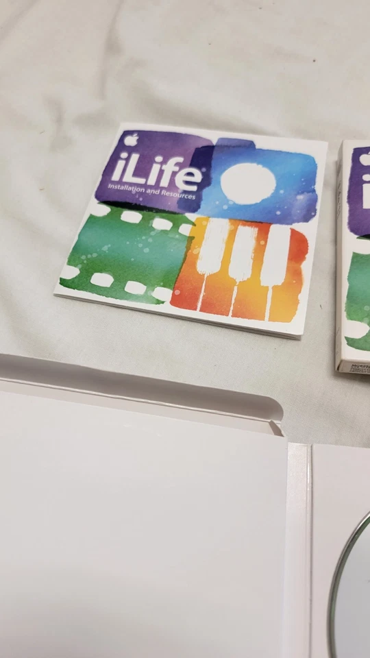 Apple iLife '11 - Family Pack 5 users, 5 machines MC625Z/A GarageBand iPhoto - Image 4 of 4