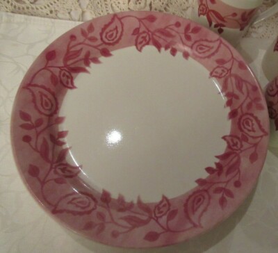 4 Salad Plates Corelle GYPSUM Red Auburn Leaf and Berry Branches on Rim USA!!