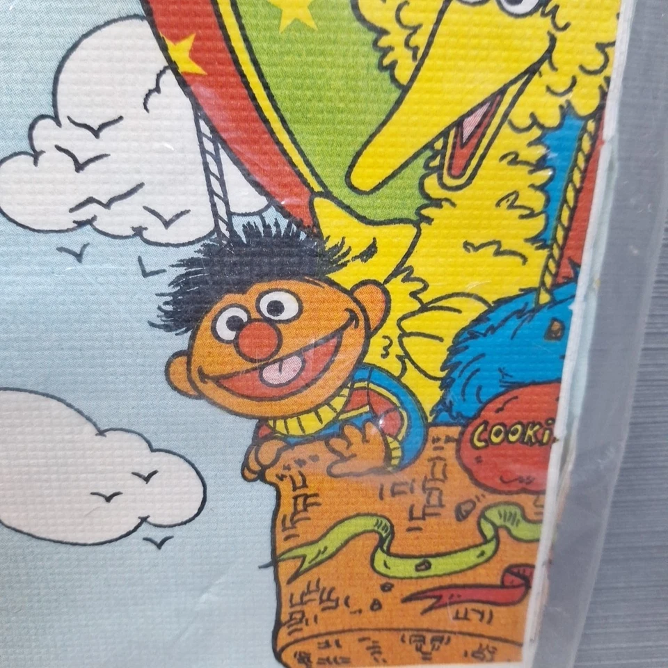 De colección C.A. Mantel de fiesta de papel Reed Sesame Street 52" x 96" 1984 sellado brillante Foto 3 de 4
