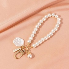 Women's Faux Pearl Beaded Keychain Flower Bag Charm Elegant Purse Key Ring