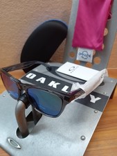 PRIZM Youth Fit / Gray Smoke / Frogskins / Oakley / Frogskins / Oakley