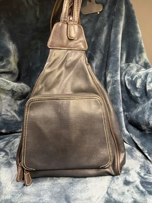Crazy Horse by Liz Claiborne Woven Straw Backpack Brown Faux Croc Trim Crazy Horse By Liz Claiborne | Bags | Liz Claiborne Black  main image 4