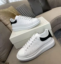 Alexander Mcqueen low top fashion men's shoes black and white