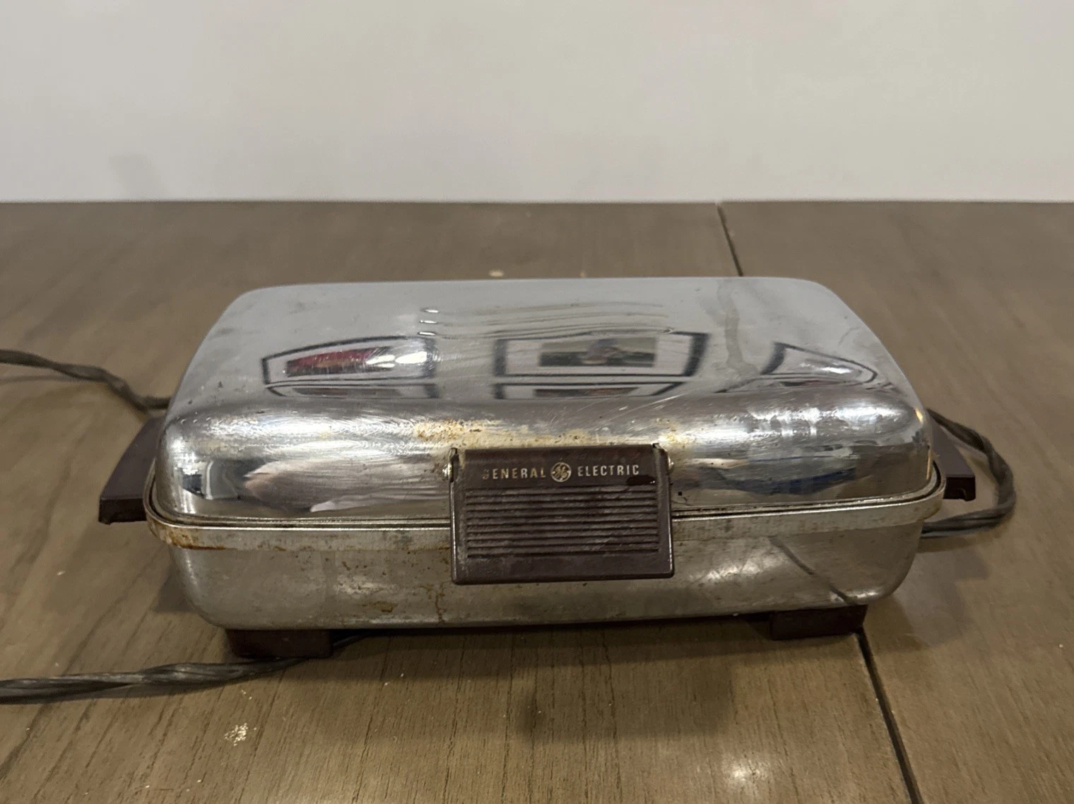 Vintage GE Chrome General Electric Waffle Maker Iron 149G39 Tested Works SS