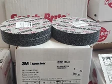 (4) Scotch Brite EXL Unitized Deburring Blending Wheel 2S Fine 4” x 1/2” x 1/4”