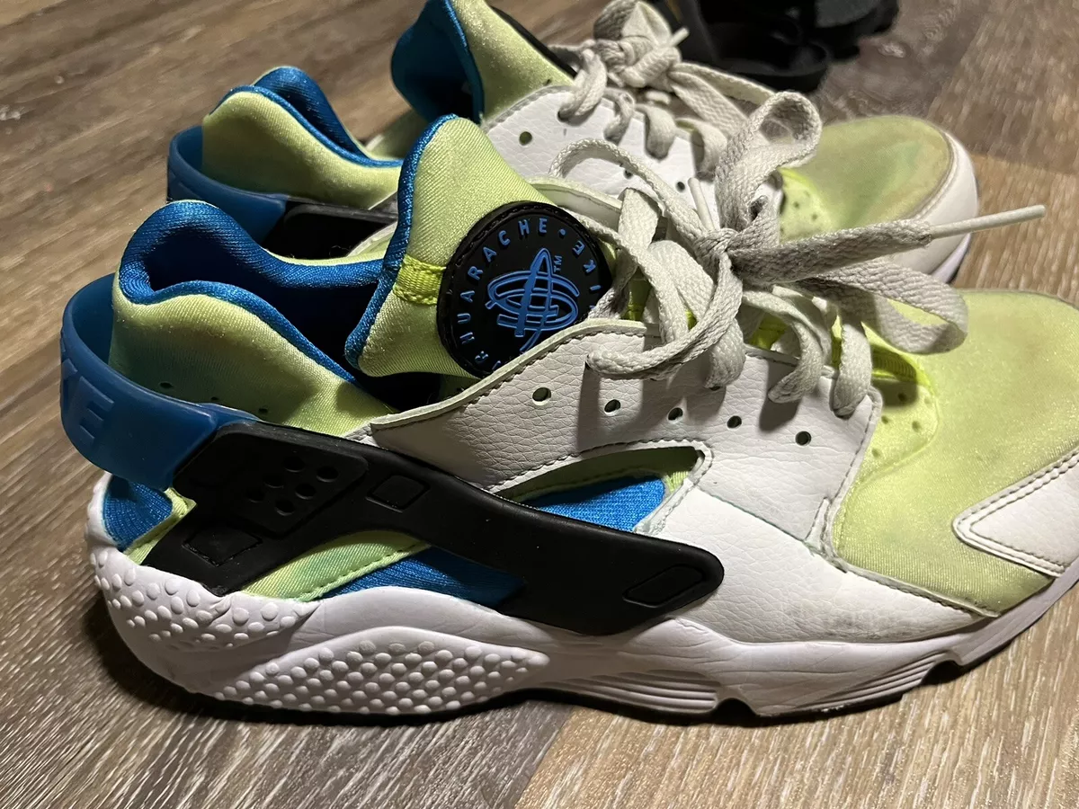 Nike air huarache volt sale