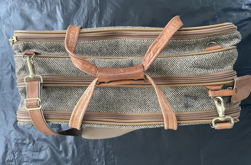Hartmann Luggage - 747 Tweed & Leather - Weekender - 3 Compartment - W/STRAP - Picture 7 of 20