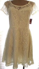 New NoBo M, 7-9 medium Cream sweetheart lined lace sheer short sleeve dress