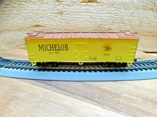 Life-Like HO Scale Weighted 34' Michelob Beer Reefer