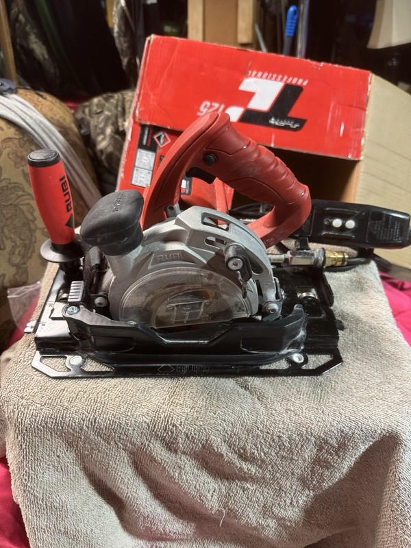 Rubi Professional TC-125 - Corded Handheld Wet Circular Tile Saw - W/Hard Case.