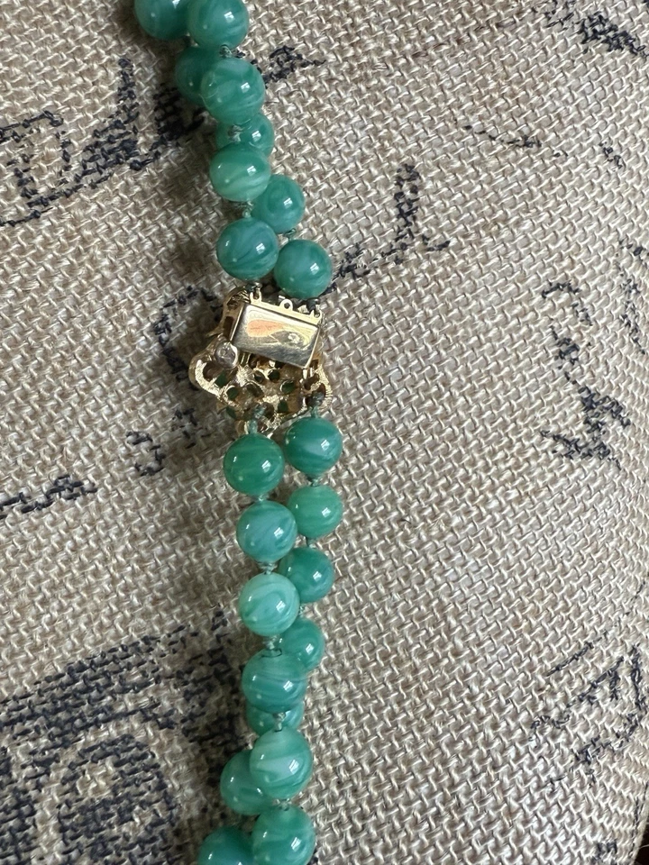 Antike Doppelstrang grüne Jadeit Perlenkette Gold Blumen Verschluss Vintage - Bild 3 von 4
