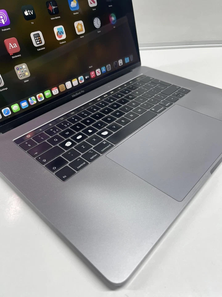 Apple MacBook Pro 15" (2019) A1990 i7-9th , 16GB RAM, 256GB SSD - Image 4 of 4