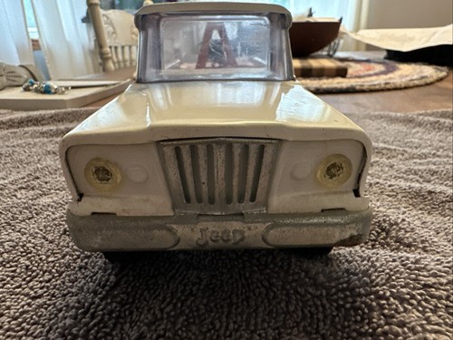 Vintage 1960's Mini-Tonka white Jeep pick up wrecker tow truck Missing Tailgate - Picture 6 of 13