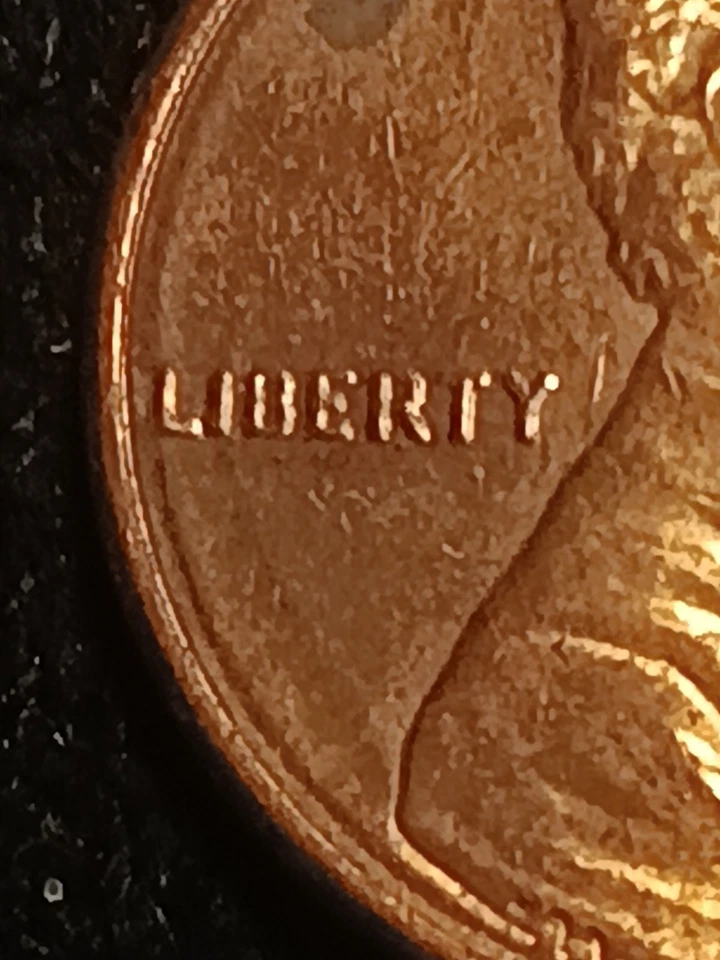 Moeda de um centavo Lincoln 2018 D com um cume que não deveria ser! Não é normal! - Imagem 3 de 4