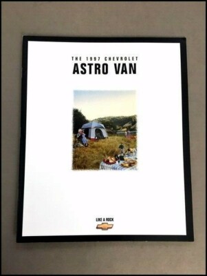 1997 Chevrolet Astro Van 28-page Original Car Sales Brochure