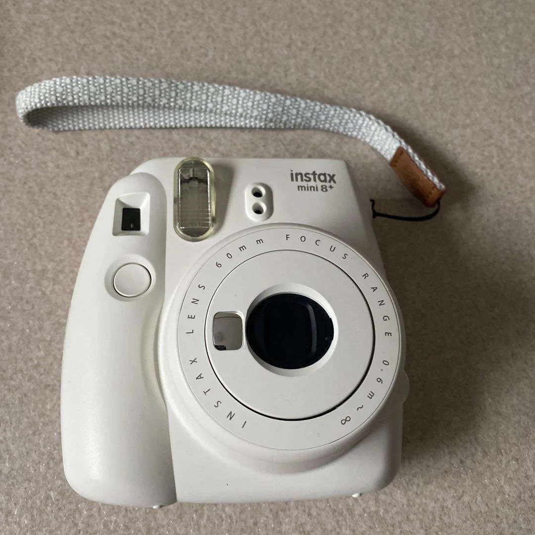 Excellent FUJIFILM Film Camera Polaroid Instax Mini 8+ Vanilla USED