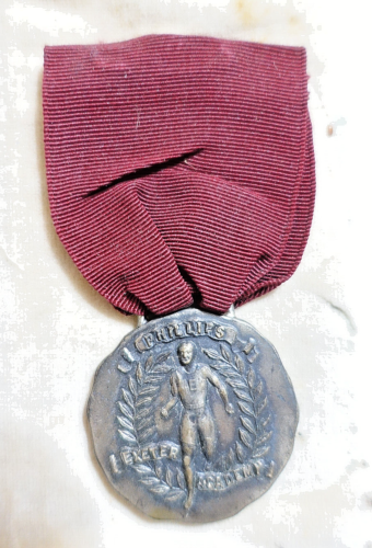 Phillips Exeter Academy 1913 FACULTY SHIELD MEET Relay Medal & Ribbon, N.H. - Afbeelding 1 van 2
