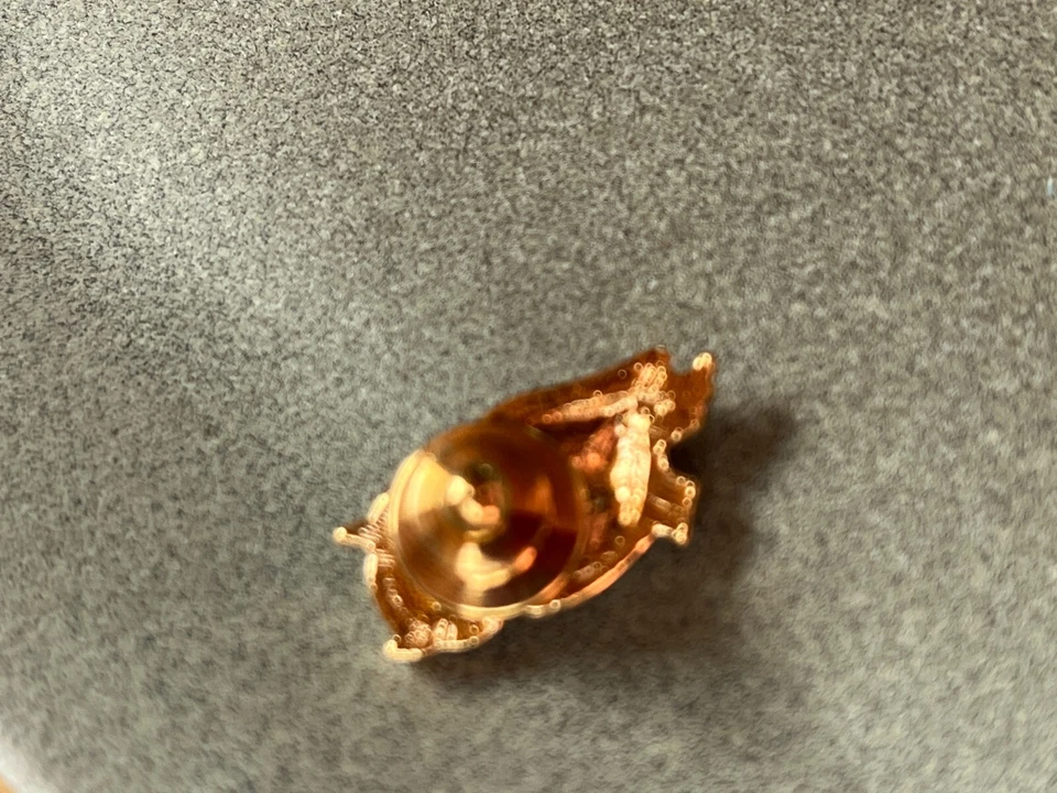 De colección Firmado Avon Búho Dorado con Cuerpo de Estrás Verde y Ojos Blancos Solapa Sombrero Foto 3 de 4