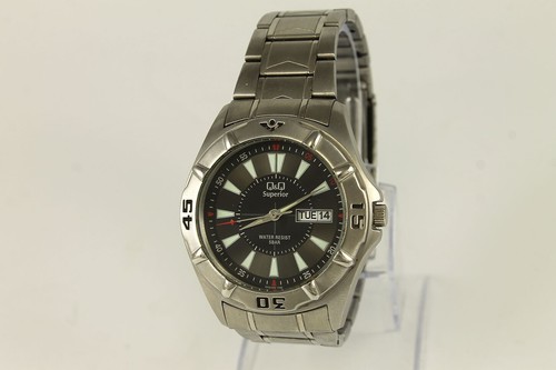 Q&Q Superior All Stainless Steel  Wristwatch Quartz