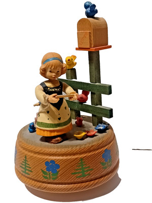German Erzgebrige Music Box - Spring Time - Plays - ''I Write The Songs''
