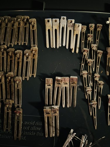 Vintage Aluminum Hair Clips Lot Of 74 Mixed Lot - Picture 3 of 11