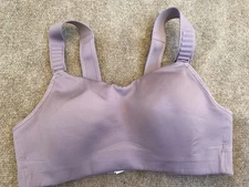 Lululemon Sports Bra Lavender 34C Front Adjustable Hook NICE