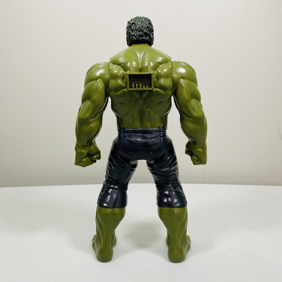 2017 Hasbro Marvel Avengers Incredible Hulk 12