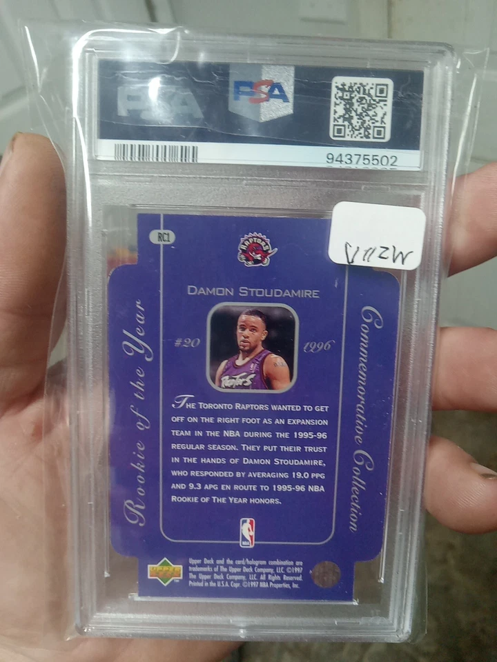 1996 Upper Deck Novato del Año Colección Conmemorativa Damon Stoudamire... Foto 2 de 2