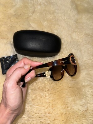AUTHENTIC 2302 Salvatore Ferragamo  SF668S  Leopard   57-17-125 S Sunglasses AUTHENTIC 2302 Salvatore Ferragamo SF668S Leopard 57-17-125  main image 2