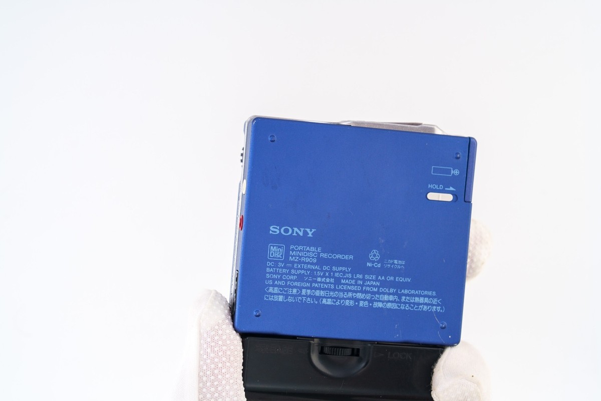 Sony MZ-R909 MD Minidisc Walkman w/AA sidecar (Blue) [DEMO / PLAYS