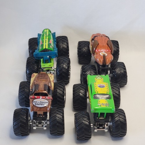 1/64 Hot Wheels Monster Jam Mutt, Taxi, Max D, Haul Y'all, Soldier, Avenger - Picture 5 of 17