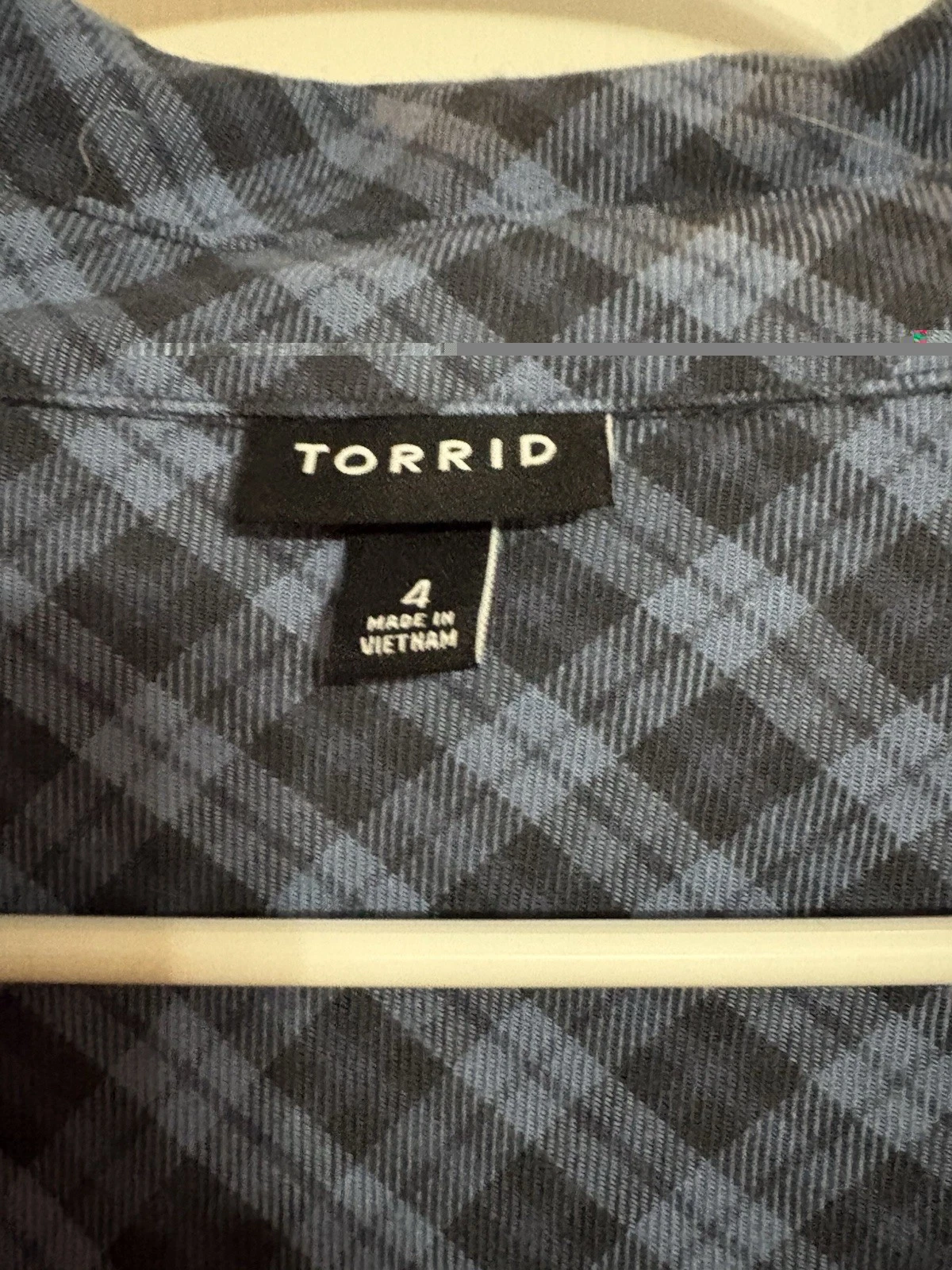 Torrid Women's Blue Plaid Flannel Shirt and Long Sleeve Size 4 image 2