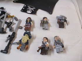 LEGO 4184 PIRATES OF THE CARIBBEAN BLACK PEARL COMPLETE