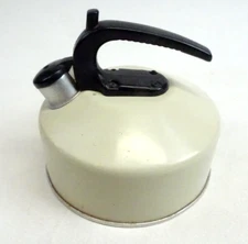 Enterprise Aluminum Tea Kettle 2 1/2 Qt Beige Stove Top U.S.A.