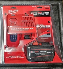 Milwaukee 48-59-1813 M18 18-Volt FORGE Battery Pack 12.0 Ah Starter Kit